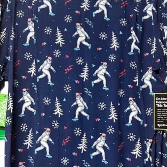 NWT Tipsyelves Men’s Yuletide Yeti Button Down Shirt - Picture 3 of 6
